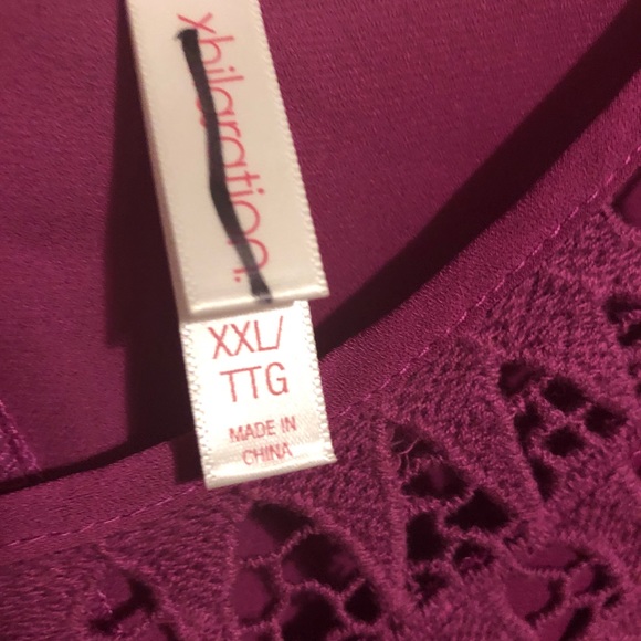 Blouse - Picture 2 of 3